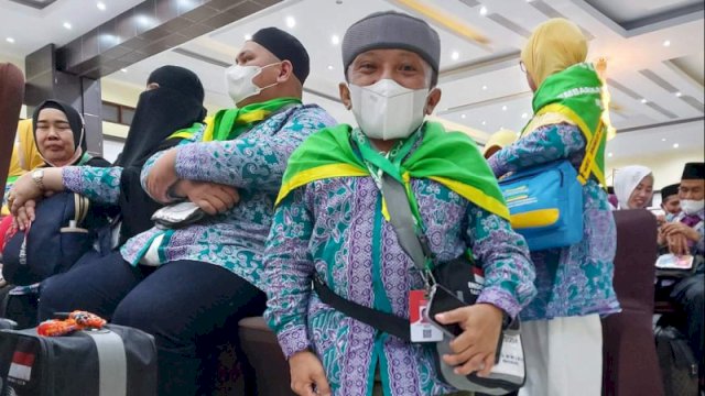 Sudirman, Jemaah Calon Haji (JCH) asal Kota Makassar