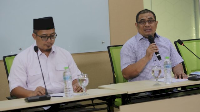 Presiden ACT Ibnu Khajar memberikan keterangan pers soal isu penyelewengan dana umat yang dilakukan petinggi ACT sebelumnya. Foto: dok ACT