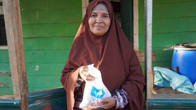 Sasar Pelosok Desa, DT Peduli Sulsel  Bagikan 60 Hewan Kurban di 4 Kabupaten/ Kota 