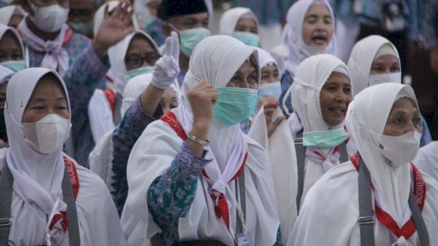 jemaah haji embarkasi Makassar saat pelapasan di Asrama Haji Sudiang