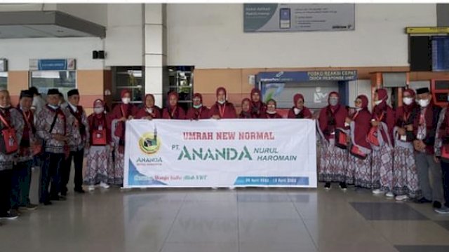 Pemberangktan Jemaah Ananda Group.