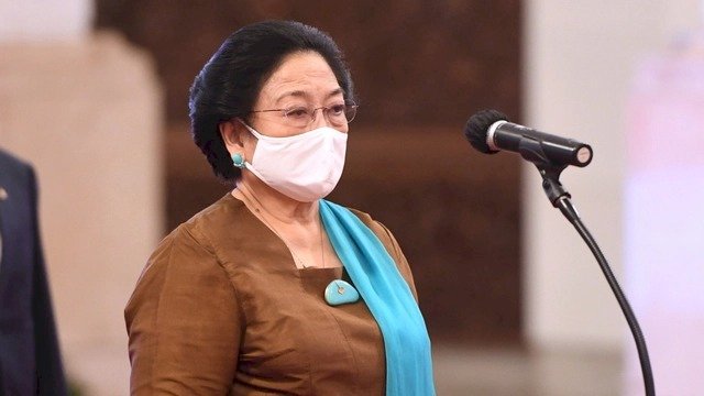 Megawati Soekarnoputri saat dilantik sebagai Dewan Pengarah Badan Riset dan Inovasi Nasional (BRIN), di Istana Negara, Jakarta, Rabu (13/10). Foto: dok Biro Pers Sekretariat Presiden