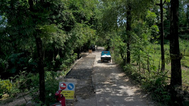 Penanganan rekonstruksi pada ruas  jalan Pangkep - Matojeng - Tondongkura - Batas Maros di Kabupaten Pangkep memasuki progres 12,95 persen/Ist
