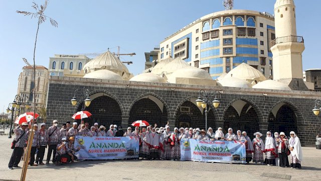 Para jemaah Ananda Nurul Haromain/Ist