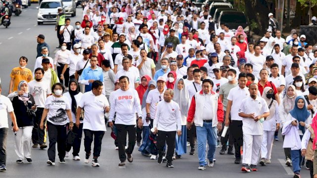 Gerak Jalan Santai Sulsel Anti &ldquo;Pastikan 10 Ribu Langkah Ta Setiap Hari&rdquo; di Rumah Jabatan Gubernur Sulsel, Sabtu, 23 Juli 2022/IST