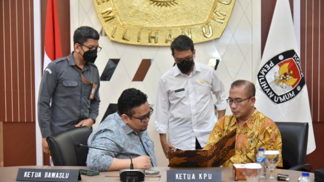Komisioner KPU dan Anggota Bawaslu