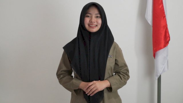 Meisy Vivid Cetta Milena Syah itu berhasil mewakil Sulsel untuk mengikuti ajang Duta SMA Nasional di kegiatan Tanos/IST