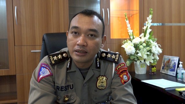 Kasubdit Regident Ditlantas Polda Sulsel, AKBP Restu. Foto: portalmedia/reza