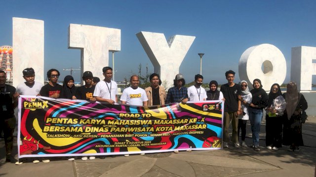 Festival Seni Pertunjukan Dispar Makassar di Anjungan Toraja Mandar/IST