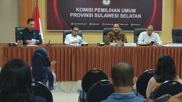 Rapat Koordinasi (Rakor) KPU Sulsel bersama media pers di kantor KPU Sulsel, Selasa (9/8/2022). Foto: portalmedia/Al Fath