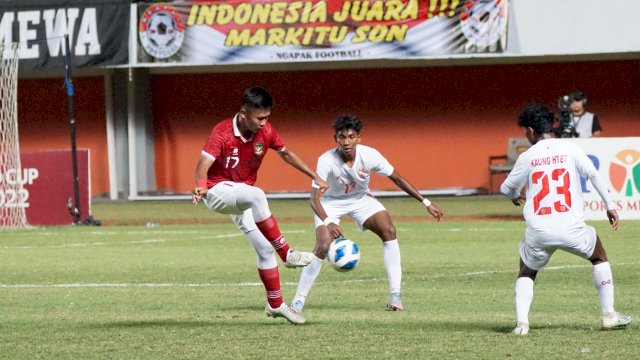Timnas U-16 menghadapi Myanmar