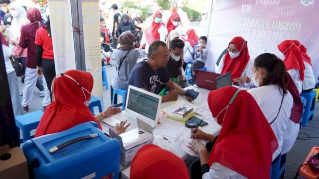 Gerai vaksinasi di helatan Car Free Day Boulevard, Minggu (14/8/2022). Foto: dok