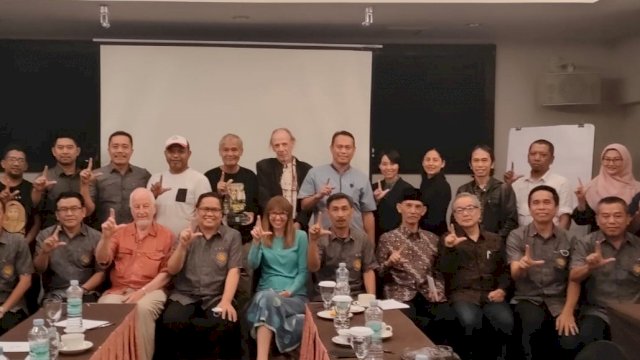  diskusi sejarah dan budaya yang mengusung tema &ldquo;Geo Agraris &ndash; Politik Sulawesi Selatan dalam Perspektif Lokal dan Global&rdquo; yang digelar Perkumpulan Wija La Patau Matanna Tikka (Perwira LPMT), Minggu 14 Agustus di Hotel Claro Makassar/IST