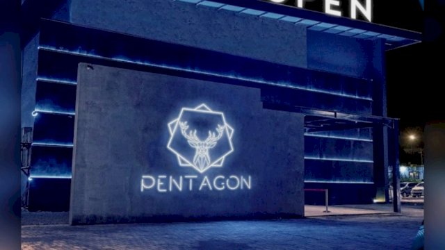 Kafe dan Klub Eks Holywings Makassar yang berganti nama menjadi Pentagon. Foto: ist