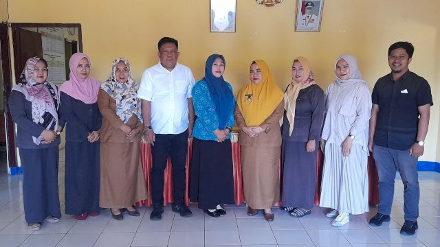 Panitia penerimaan Maba Universitas Sawerigading saat berkunjung di Kelurahan Balocci Baru Kecamatan Balocci Kabupaten Pangkep dalam rangka Sosialisasi Penerimaan Maba, Senin 15 Agustus 2022/Ist