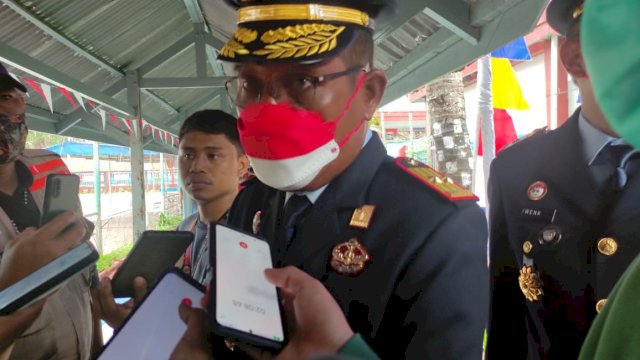 Kakanwil Kemenkunham Sulsel, Liberti Sitinjak saat diwawancarai awak media di Lapas Kelas 1 Makassar, Rabu (17/8/2022). Foto: portalmedia/reza