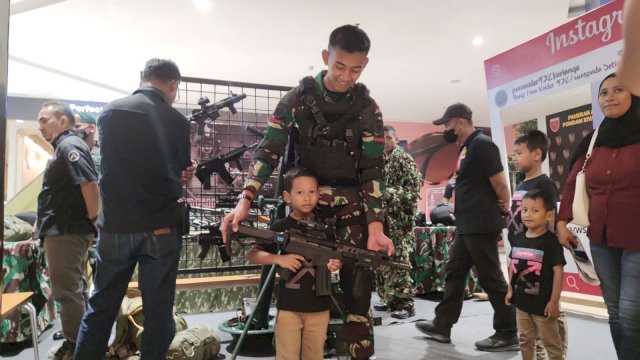 Pameran Alutsista Meriahkan HUT RI Ke-77 di TSM Makassar