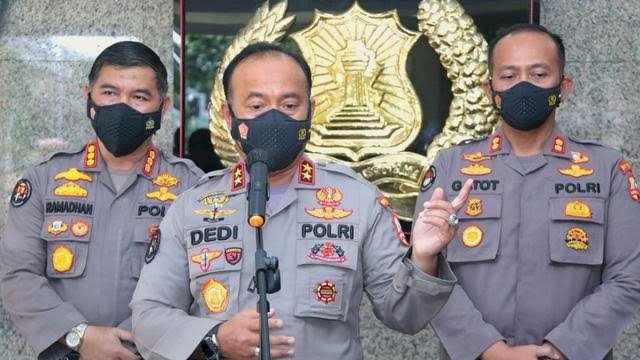 Kadiv Humas Polri Irjen Pol Dedi Prasetyo (tengah). Foto: ist