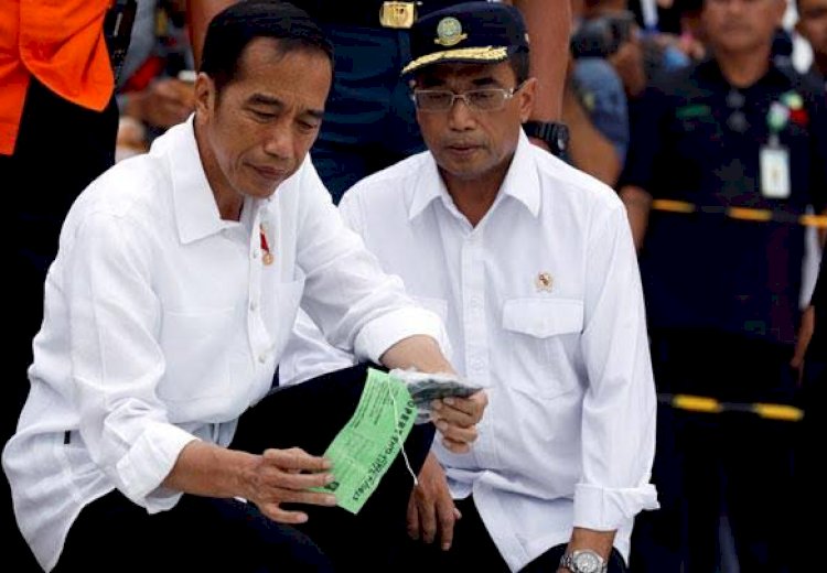  Harga Tiket Pesawat Melambung, Jokowi Minta Menteri Perhubungan untuk Bereskan