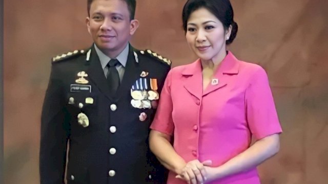 Kadiv Propam nonaktif Irjen Pol Ferdy Sambo bersama sang istri Putri Candrawathi. Foto: ist