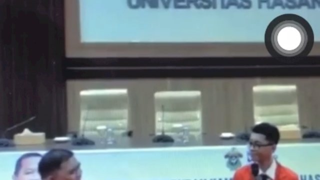 Potongan video Maba Unhas yang ditanyai tentang jenis kelaminnya yang berujung diusir. Foto: ist