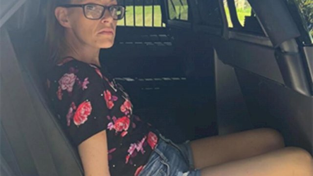 Usai Berciuman dengan Narapidana, Wanita Ini Didakwa Pembunuhan