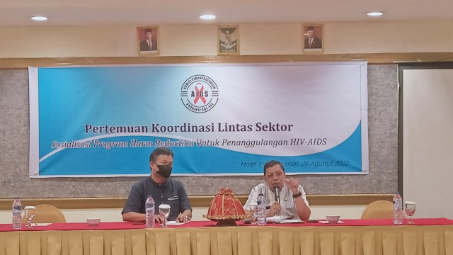 Sekretaris Komisi Penanggulangan AIDS Provinsi (KPAP) Sulsel, Muharram Sahude saat memberikan sosialisasi/IST