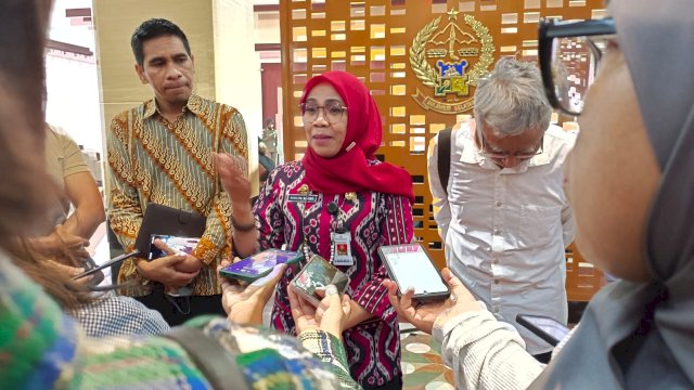 
Kepala Dinas Peternakan dan Kesehatan Hewan (Kadisnakkeswan) Sulsel, Nurlina Saking/(Portalmedia/Al Fath)