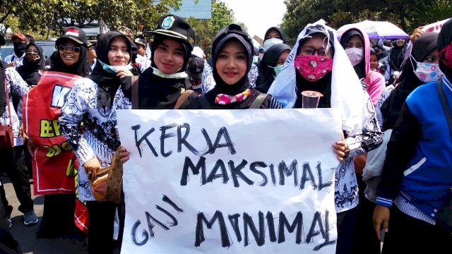 Hasil Survei Ungkap Kesejahteraan Guru di Indonesia Masih Memprihatinkan