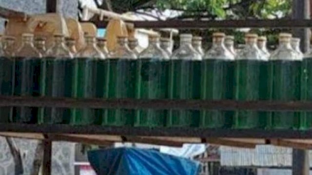 Pedagang Eceran Naikkan Harga Bensin hingga Rp12.000 Per Liter