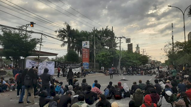 Salah satu SPBU di Jalan Urip Sumiharjo yang disegel Mahasiswa (ist)

