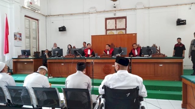 Suasana sidang lanjuta pembunuhan honorer Dishub Makassar. Foto: ist