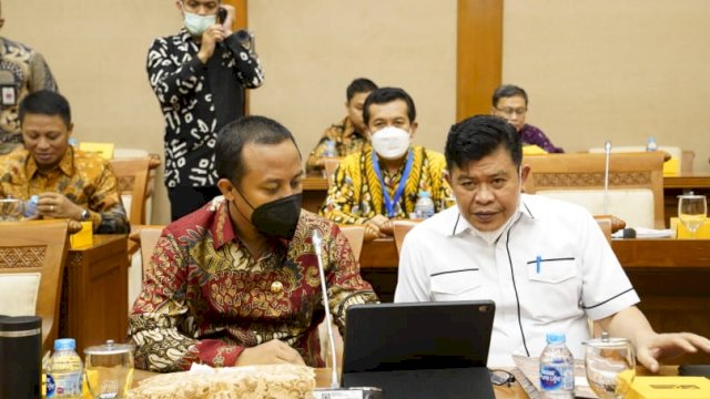  Rapat Dengar Pendapat (RDP) dengan Sekjen dan Plh Dirjen Minerba Kementerian ESDM RI dan RDPU dengan Gubernur Sulawesi Selatan, Gubernur Sulawesi Tengah, dan Sulawesi Tenggara oleh Panja Vale Komisi VII DPR RI di Ruang Rapat Komisi VII DPR RI, Jakarta, Kamis (8/9/2022)/IST