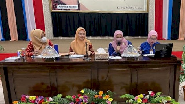 Dharma Wanita Persatuan (DWP) Kabupaten Kepulauan Selayar melaksanakan sosialisasi  Lebih Dekat dengan Bank Perkreditan Rakyat (BPR), dengan Tema " Peran Perempuan dalam Mendukung Terwujudnya Ketahanan Ekonomi Keluarga",  berlangsung di Ruang Pola Kantor Bupati Kepulauan Selayar, Kamis (8/9/2022)/IST
