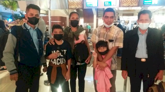 Rumah Detensi Imigrasi (Rudenim) Makassar Kantor Wilayah Kemenkumham Sulsel mendeportasi satu warga negara Belanda atas nama George David Franciscus Makatita (GD). Proses Deportasi dilaksanakan pada hari Kamis, 8 September 2022/IST