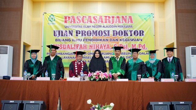 Musdalifah (kerudung hitam) saat menjalani Ujian Promosi Doktor. Foto: dok