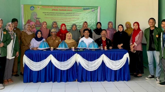 Jurusan Sosiologi Fakultas Ilmu Sosial dan Politik(Fisipol) Universitas Sawerigading (Unsa) Makassar menggelar Program Kemitraan Masyarakat (PKM) tahun 2022, Senin 12 September 2022 di Kecamatan Balocci Kabupaten Pangkep/IST