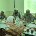 Rombongan Umroh Ananda Travel Ajak Jamaah  Wisata ke Tahlia Jeddah