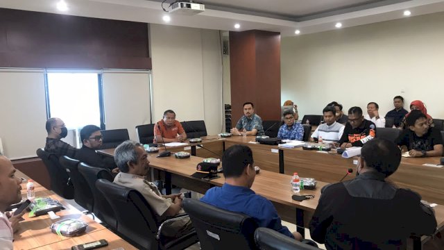 Rapat Dinas Pertanahan dan SKPD terkait lingkup Pemkot Makassar terkait perampasan Fasum milik Pemkot/IST