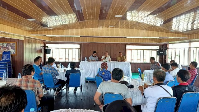 Rapat koordinasi dengan seluruh induk pengurus cabang olahraga se kota Parepare, Senin (19/09/2022) di Cafe Teras Empang Parepare/IST