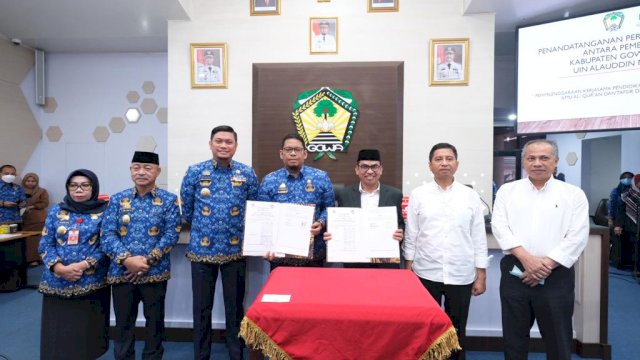 penandatanganan kerjasama antara  Pemeritahan Kabupaten Gowa dengan Universitas Islam Negeri Alauddin Makassar (UINAM) di Baruga Karaeng Pattingalloang, Kantor Bupati Gowa, Senin (19/9)/IST