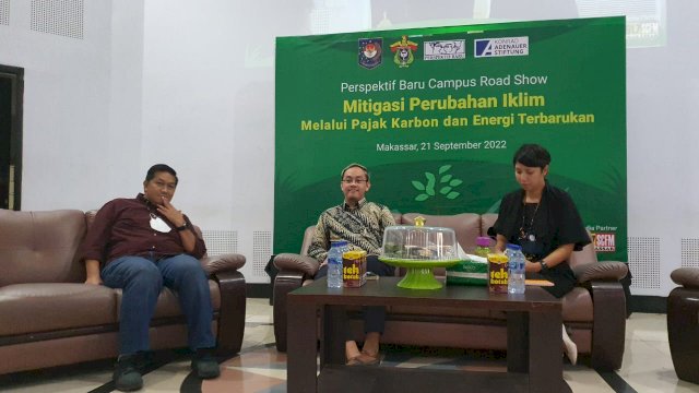 Yayasan Perspektif Baru bersama Konrad Adenauer Stiftung (KAS), dan Fakultas Ilmu Sosial dan Ilmu Politik (FISIP) Universitas Hasanuddin, menggelar Perspektif Baru Roadshow to Campus &ndash; Hybrid Seminar Mitigasi Perubahan Iklim Melalui Pajak Karbon dan Energi Terbarukan, di Universitas Hasanuddin, Rabu, 21 September 2022/IST