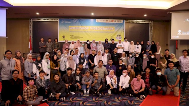 Dispar Kota Makassar Gandeng Iksan Bangsawan Gelar Workshop Videography untuk Pekerja Kreatif