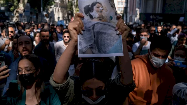 Terparah dalam Sejarah Iran, Puluhan Demonstran Meninggal dalam Protes Kematian Mahsa Amini