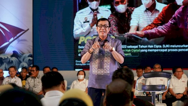 Menkumham, Yasonna Laoly dalam acara Yasonna Mendengar di Baruga Pettarani, Universitas Negeri Makassar (UNM), Rabu (28/9/2022). Foto: Portalmedia/Al Fath