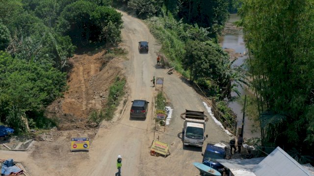 Proses perbaikan jalan/IST