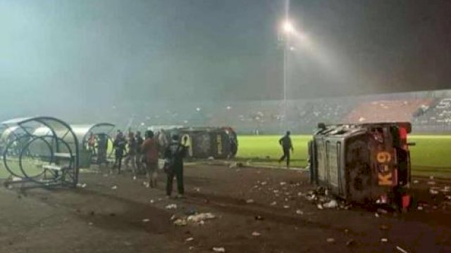 Tragedi Kanjuruhan, Drummer Seringai Kecewa dengan Tindakan Polisi Tembak Gas Air Mata ke Tribun 