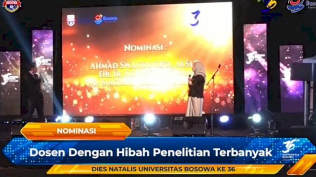 Dies Natalis ke-36, Rektor Beri Penghargaan Bagi Dosen Berprestasi di Unibos