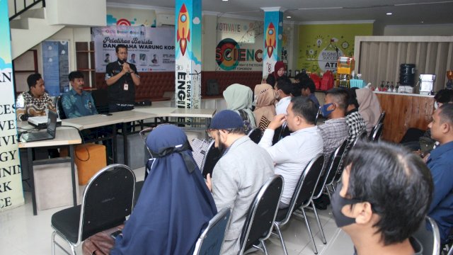 Pelatihan Barista dan Usaha Warung Kopi, yang digelar Unit Inkubator Bisnis Politeknik ATI Makassar. Foto: dok