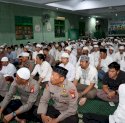 Polrestabes Makassar Gelar Shalat Taubat, Ratusan Pelaku Kejahatan Ikut Serta